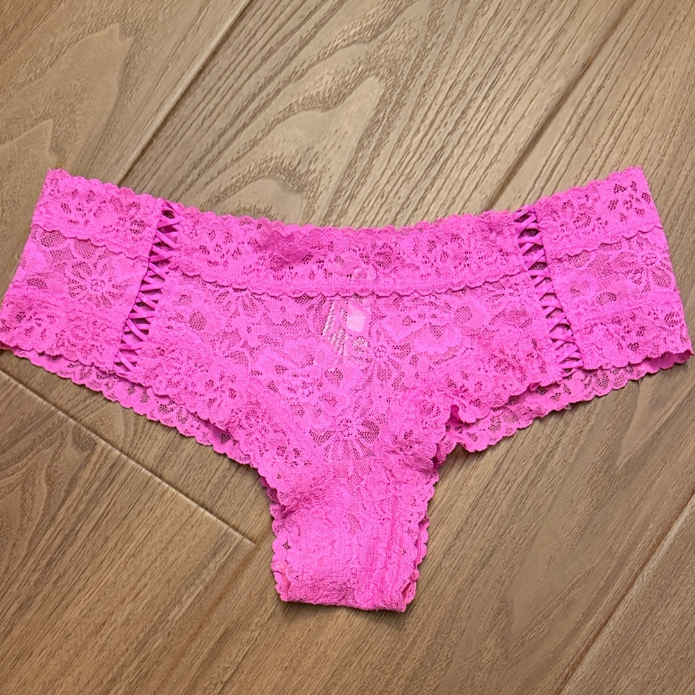 Victoria's Secret Fuchsia Lace Boyshorts